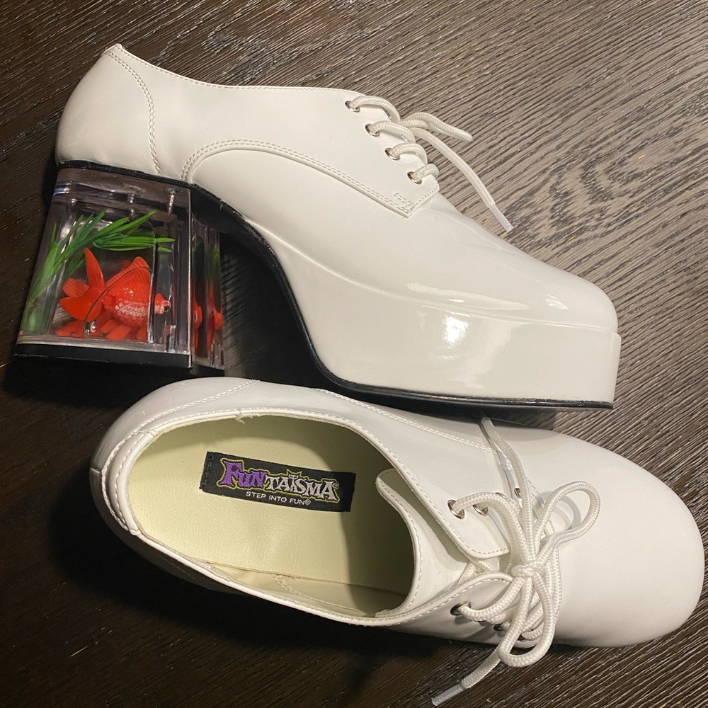 Men Platforms Fun 1970s Goldfish in Heel